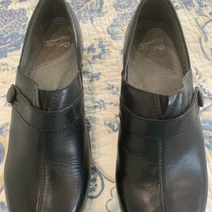 Dansko slip on shoes NWT size 9